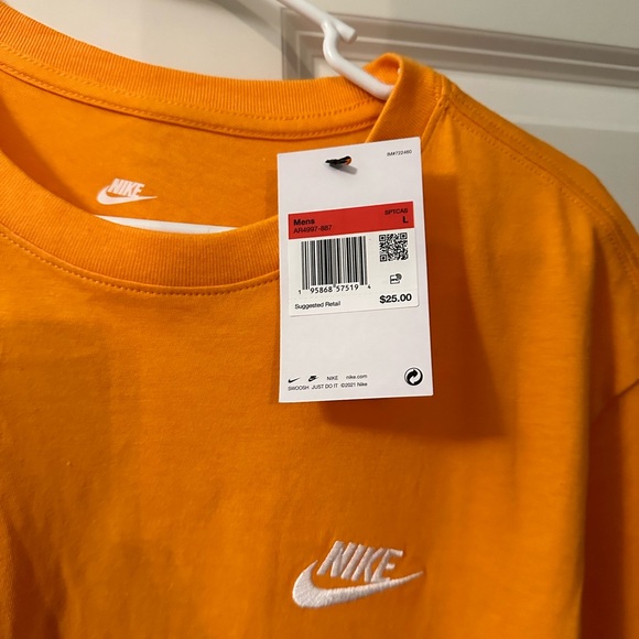 Men Nike T-Shirt - Picture 1 of 2